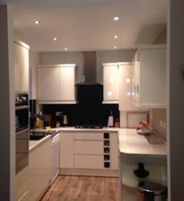 Fitted kitchen renovation